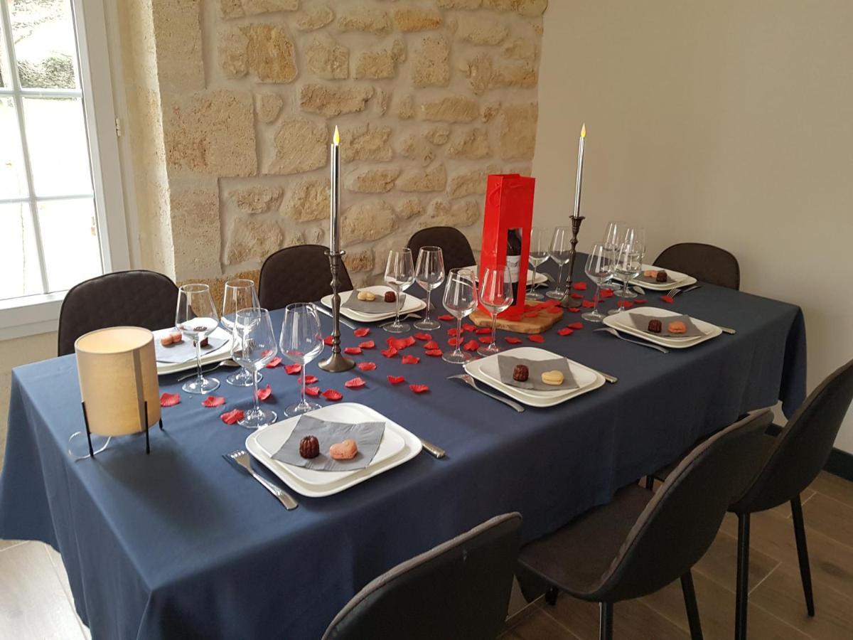 Château Lacroix de Civrac 4 étoiles, 3 ch, 7 pers Esterno foto